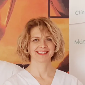 María Mil, Fisioterapeuta y osteópata desde 1999 de la Clínica María Mil